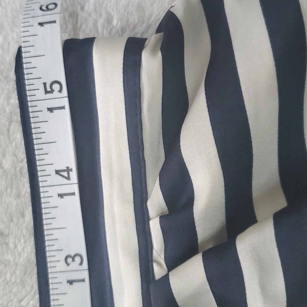 H&M Mini Skirt - Picture 7 of 8